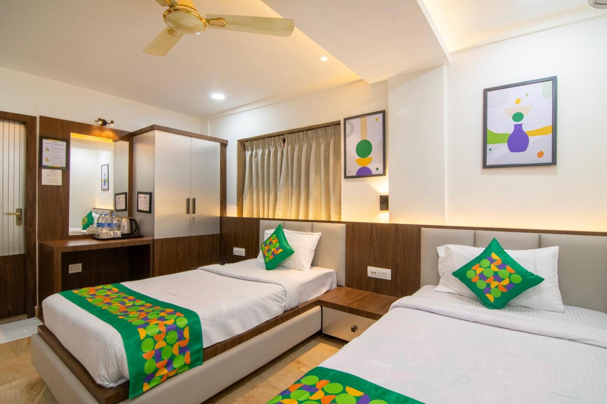 Treebo Petals Banquet & Suites - كولكاتا المظهر الخارجي الصورة