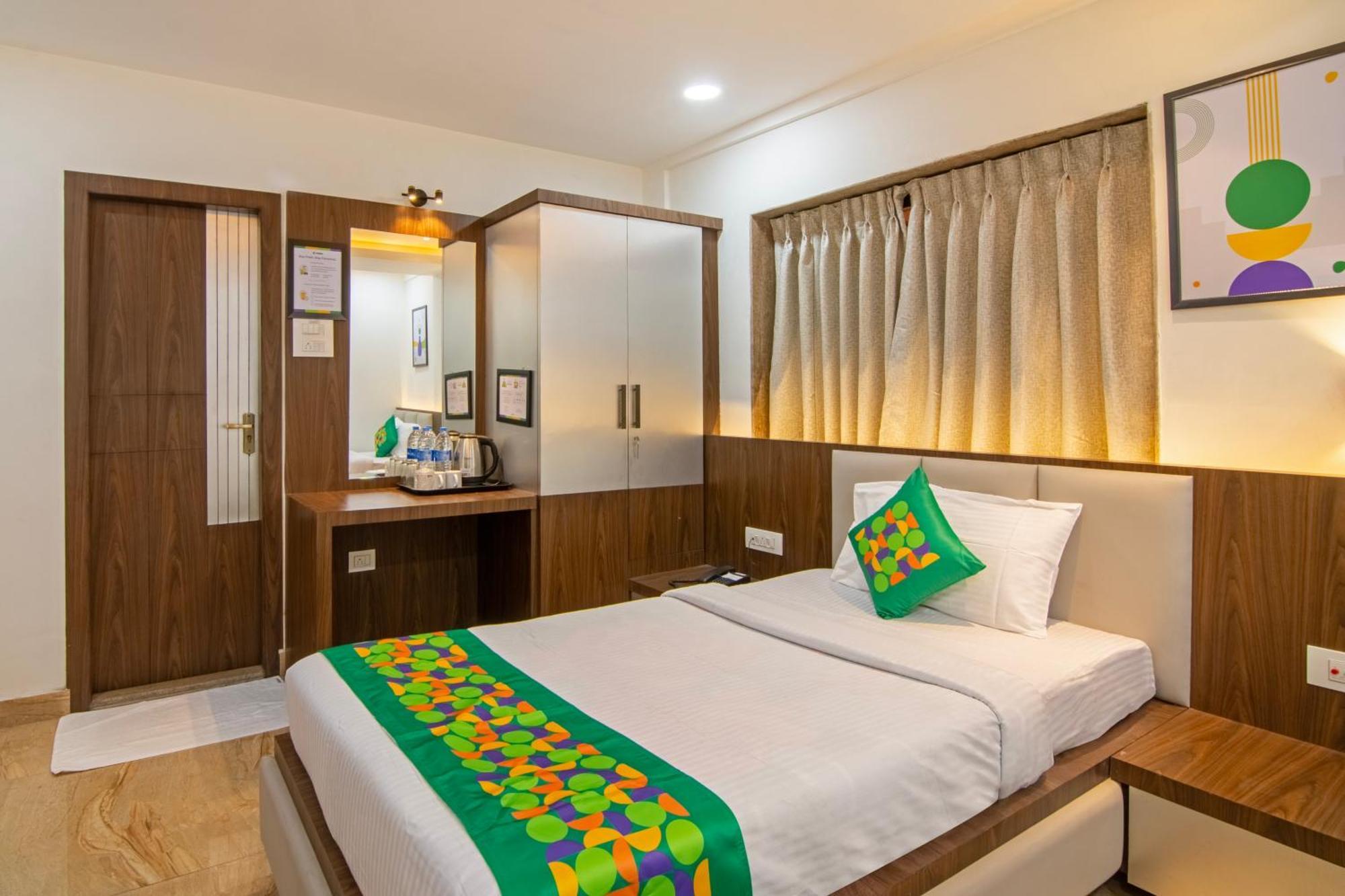 Treebo Petals Banquet & Suites - كولكاتا المظهر الخارجي الصورة