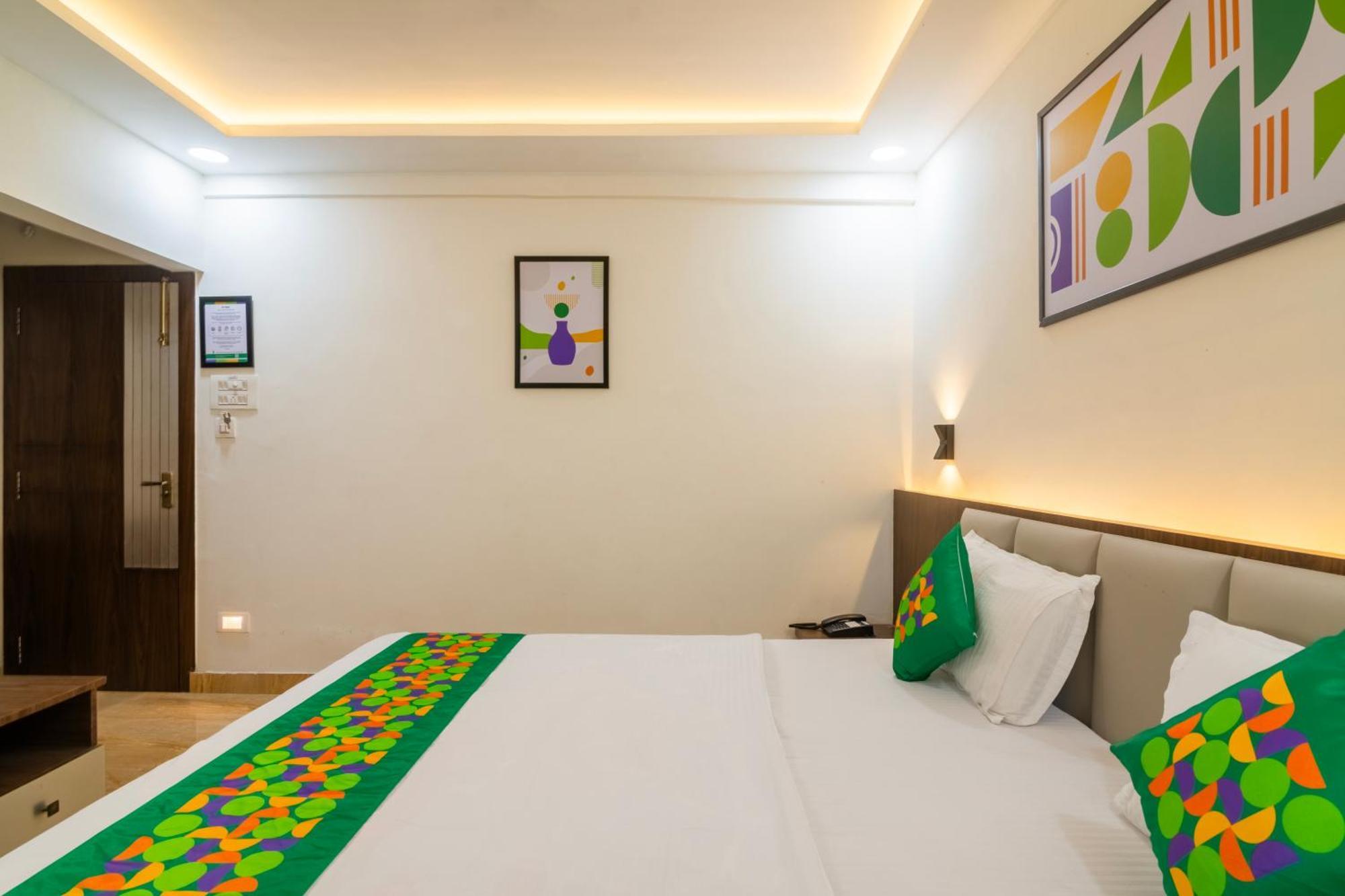 Treebo Petals Banquet & Suites - كولكاتا المظهر الخارجي الصورة