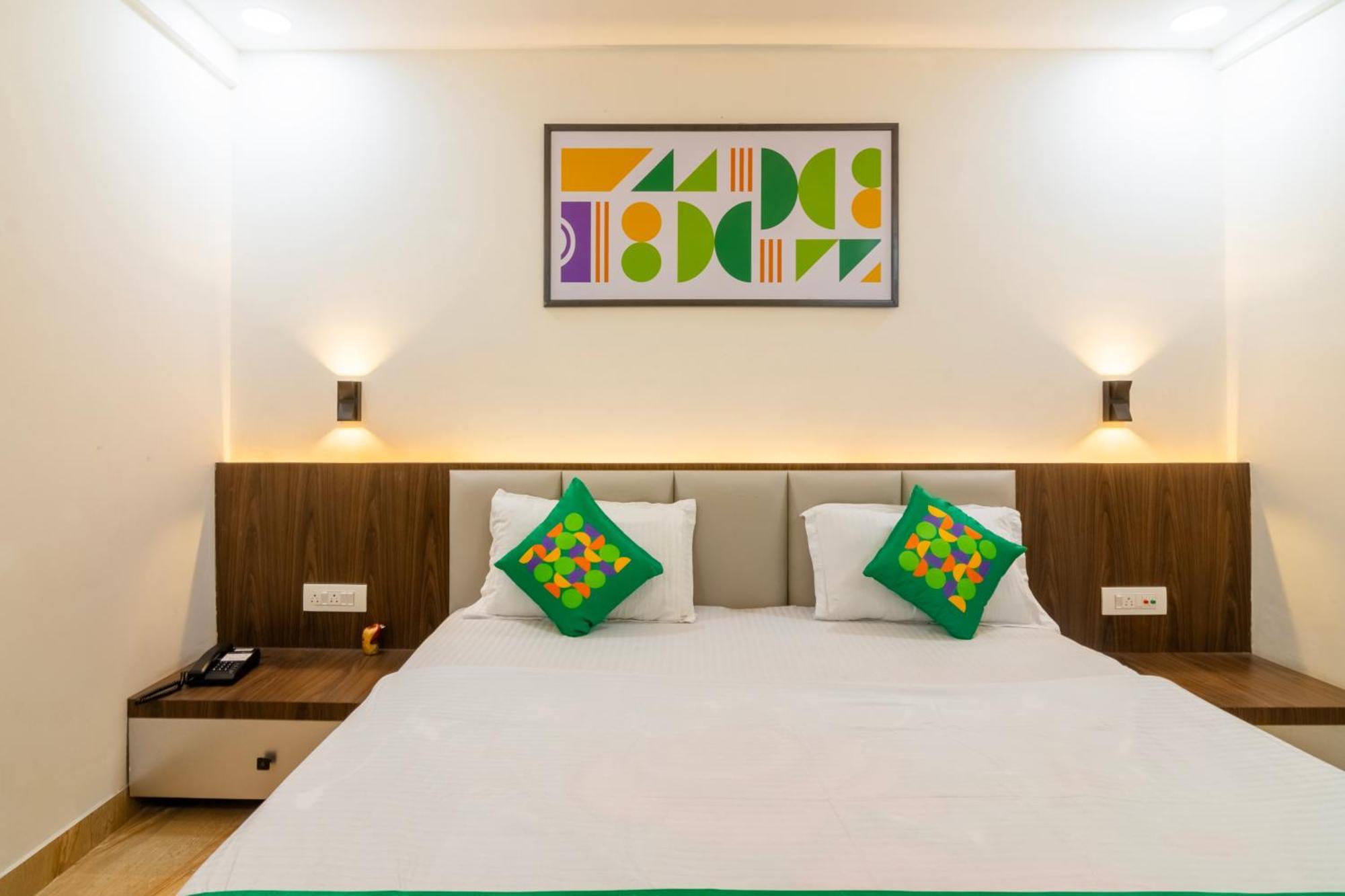 Treebo Petals Banquet & Suites - كولكاتا المظهر الخارجي الصورة